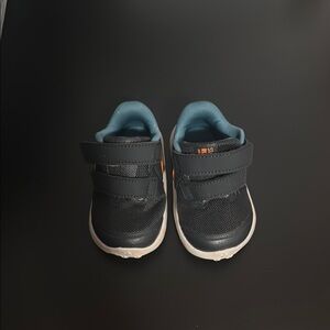 Nike Kids Black and Orange Sneakers